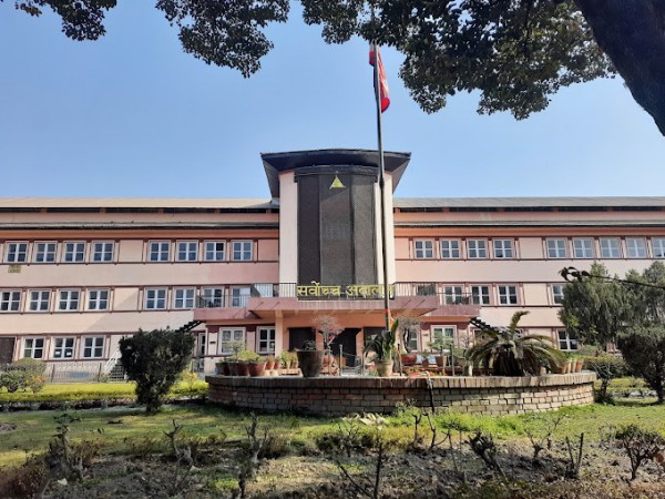 सर्वोच्च अदालत :  मुद्दा फर्स्योटमा सुधार
